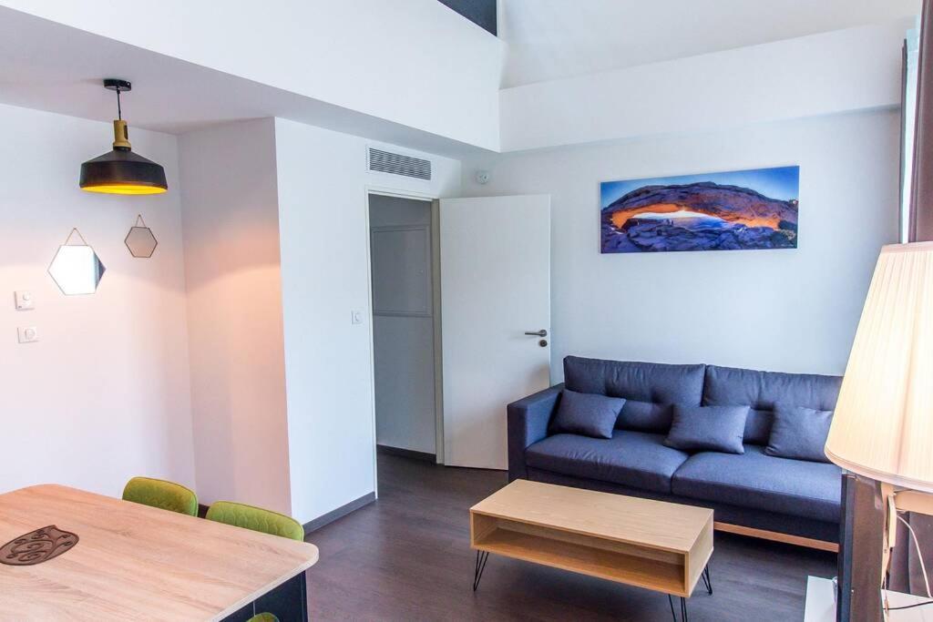 Apartment Haussmannien Type Loft, Climatise - Vieux-port-le Panier, *