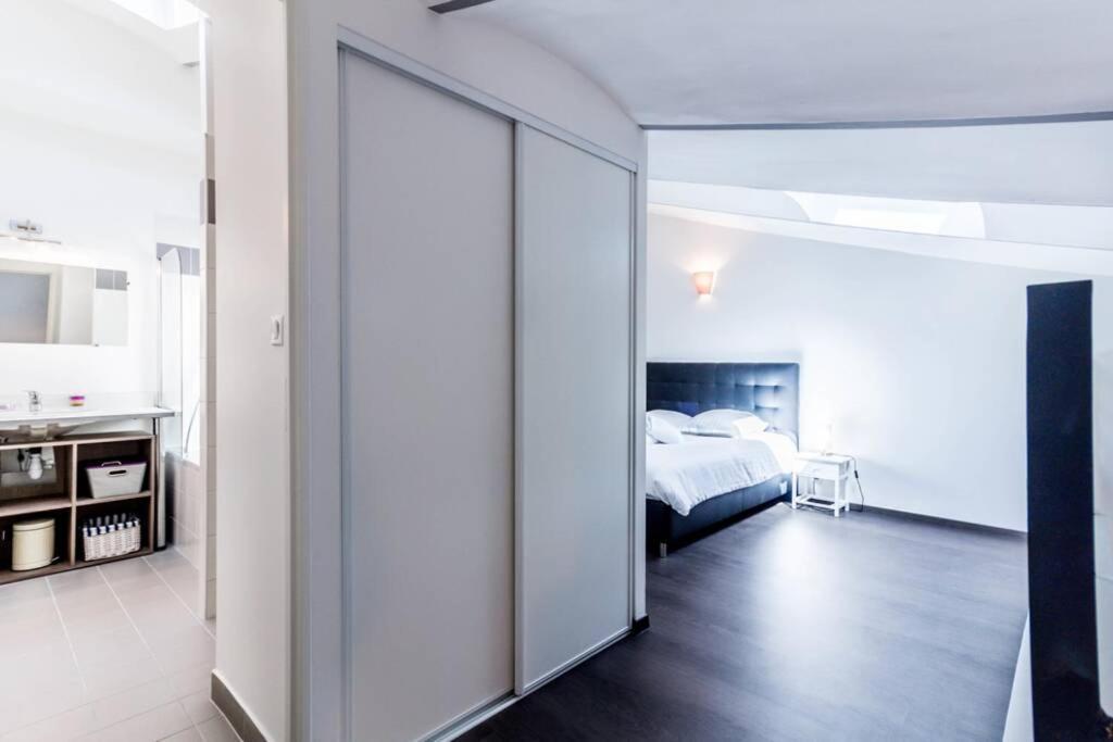 Haussmannien Type Loft, Climatise - Vieux-port-le Panier, Apartment